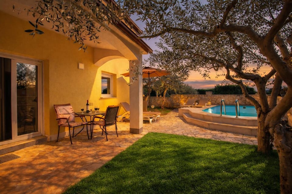 Holiday House with pool Lili, Pet friendy House in Vodnjan