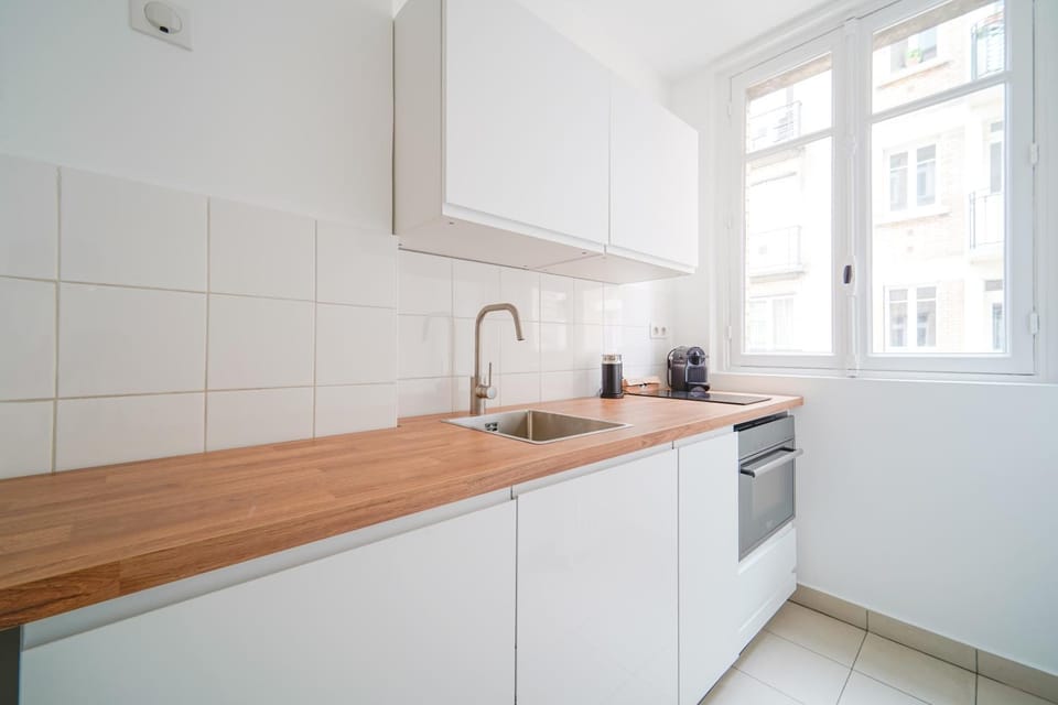 Lumineux et chaleureux à Neuilly Apartment in Levallois-Perret