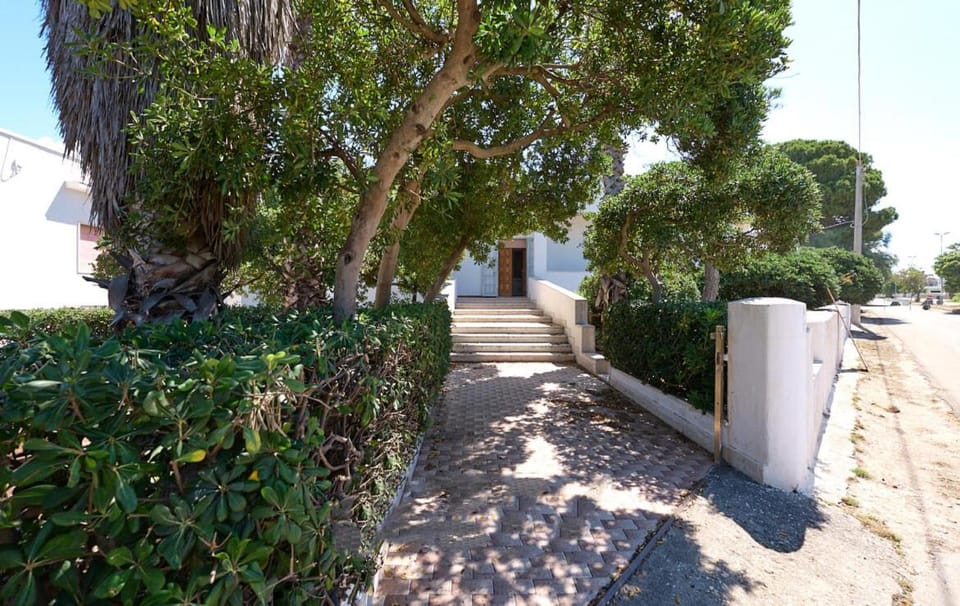 Property building, Garden