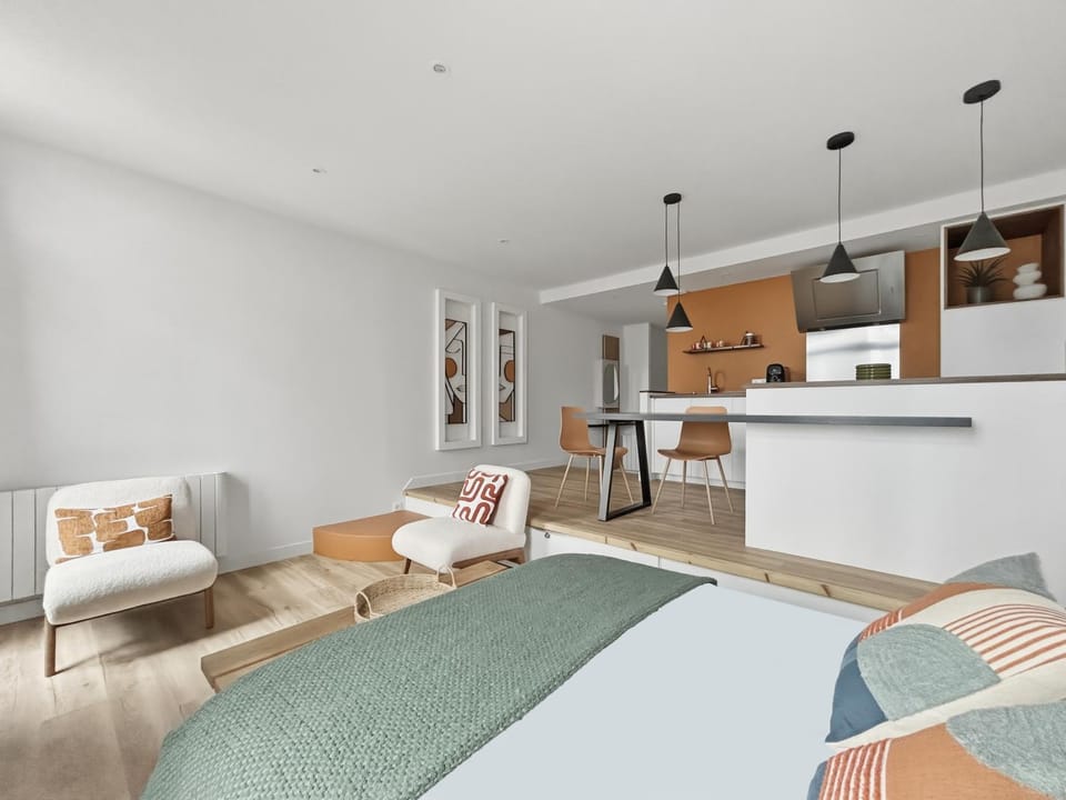 Studio lumineux avec balcon, cœur historique Apartment in Dax