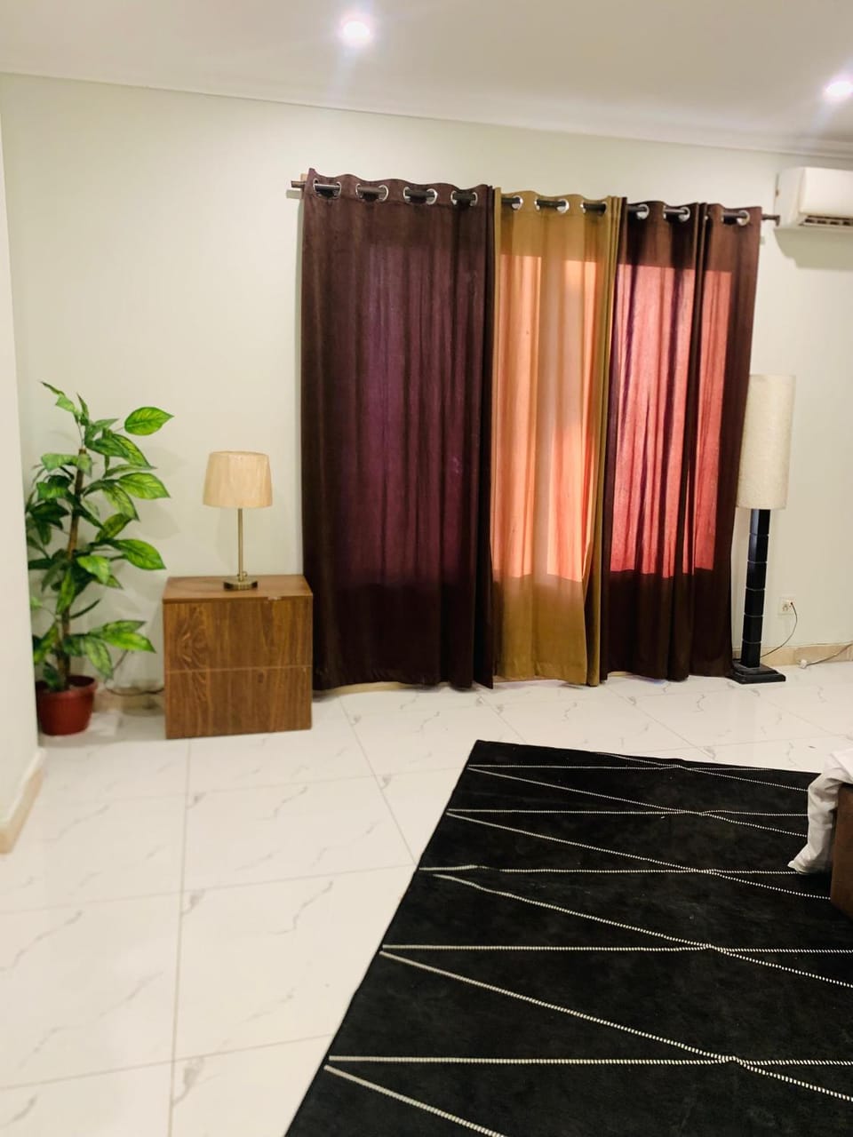 COZY & STYLISH 2 BEDROOM APARTMENT in ISLAMABAD E-11 Apartment in Islamabad