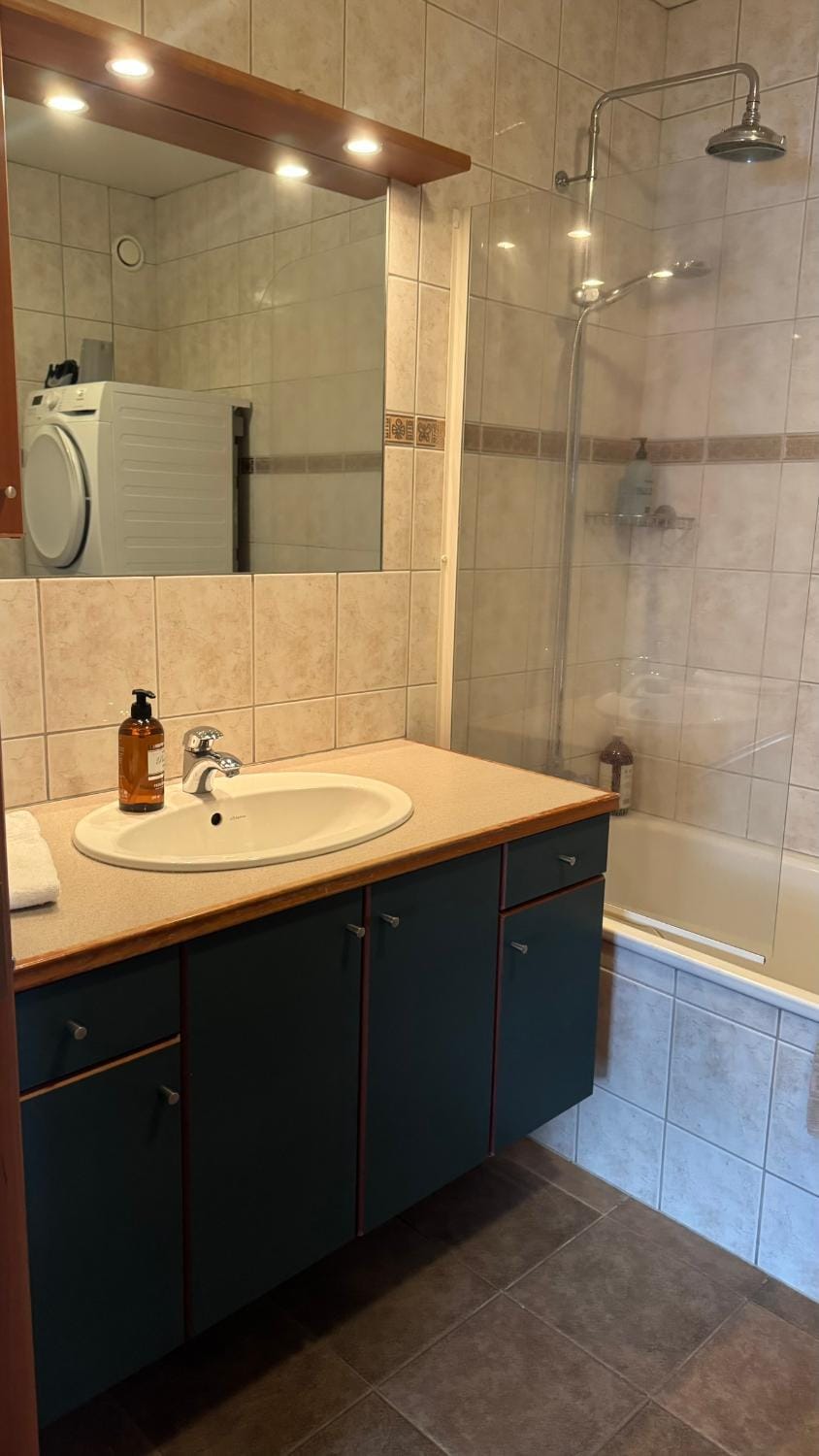 Shower, Bathroom
