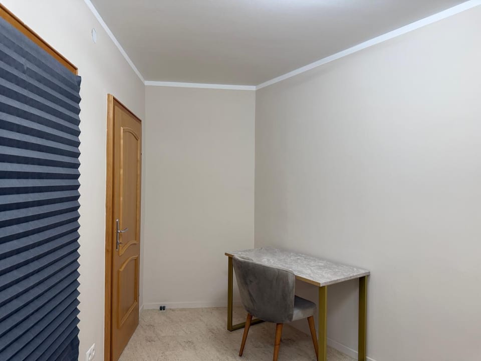 Convenient Apartment near U6 - Fast City Access Apartment in Vienna