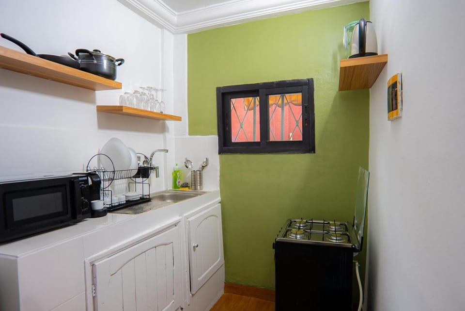 Kitchen or kitchenette, kitchen