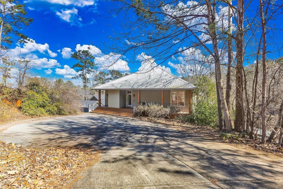 Sailor's Cove House in Lake Martin