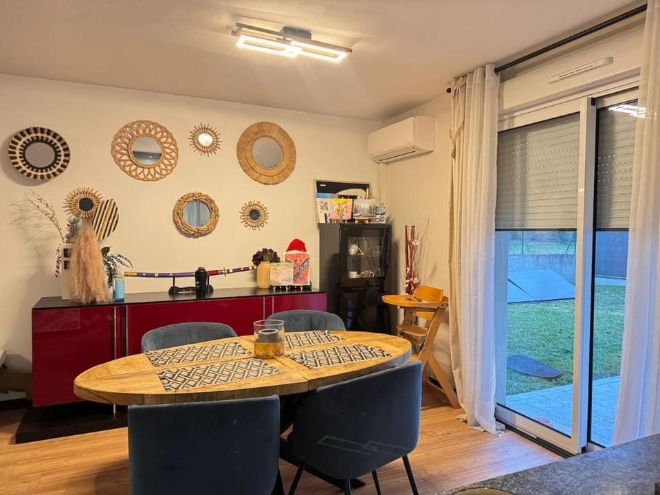 belle maison cosy avec jardin proche frontiere Villa in Grand Est