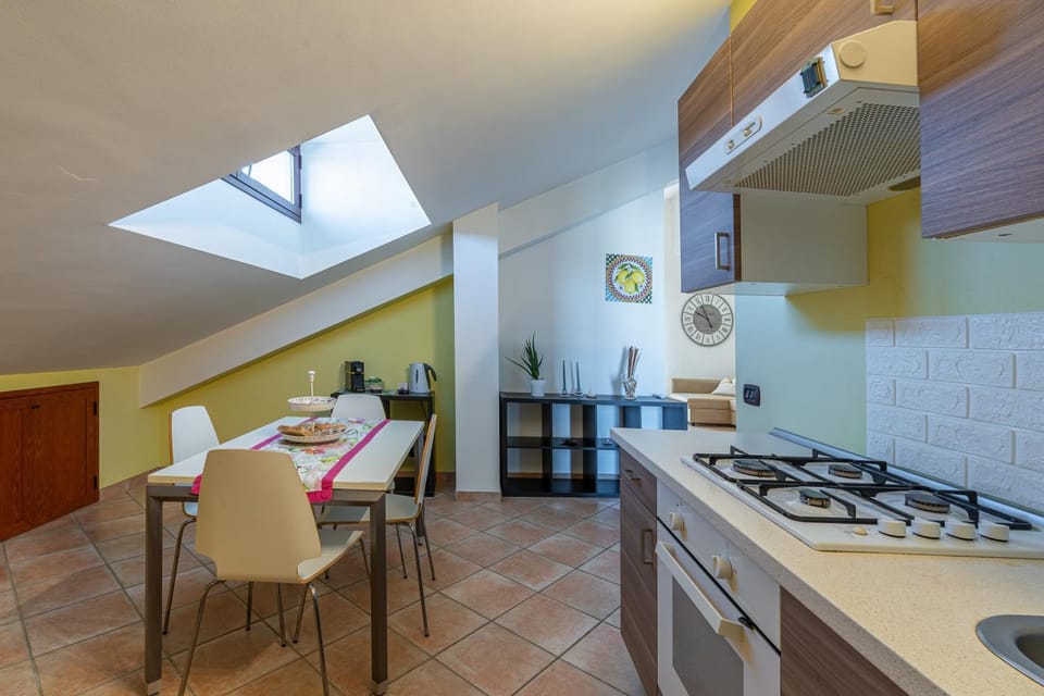 Property building, Kitchen or kitchenette, Living room
