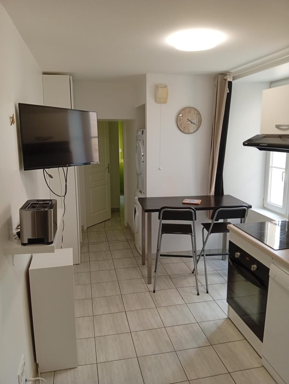 TV and multimedia, Dining area