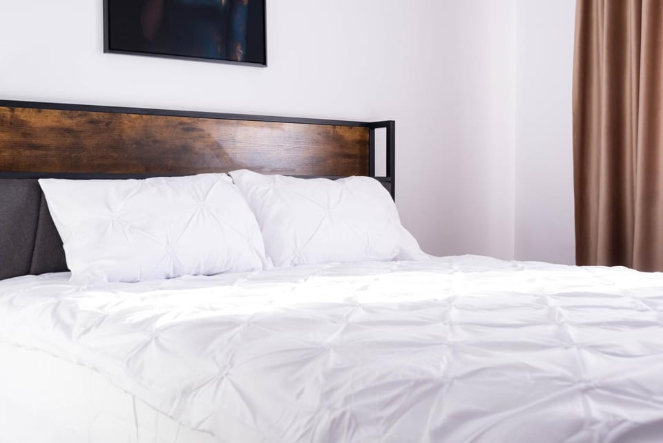 Bed, air conditioner