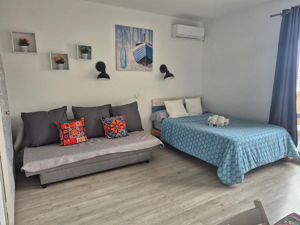 VIVE BENAL BEACH 3601 Estudio con vistas al mar y parque acuático Apartment in Benalmadena