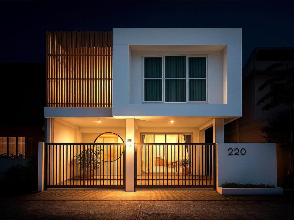 The Rivera house River side in Central Bangkok Ladphrao-Ratchada night market Villa in Bangkok