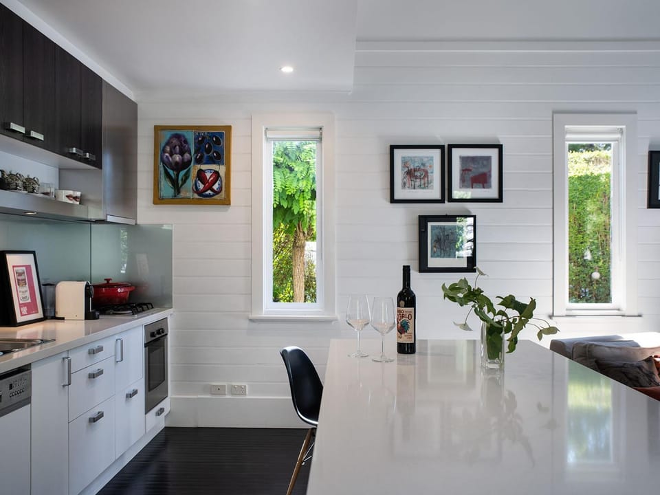 Park Avenue - architecturally designed villa House in Daylesford