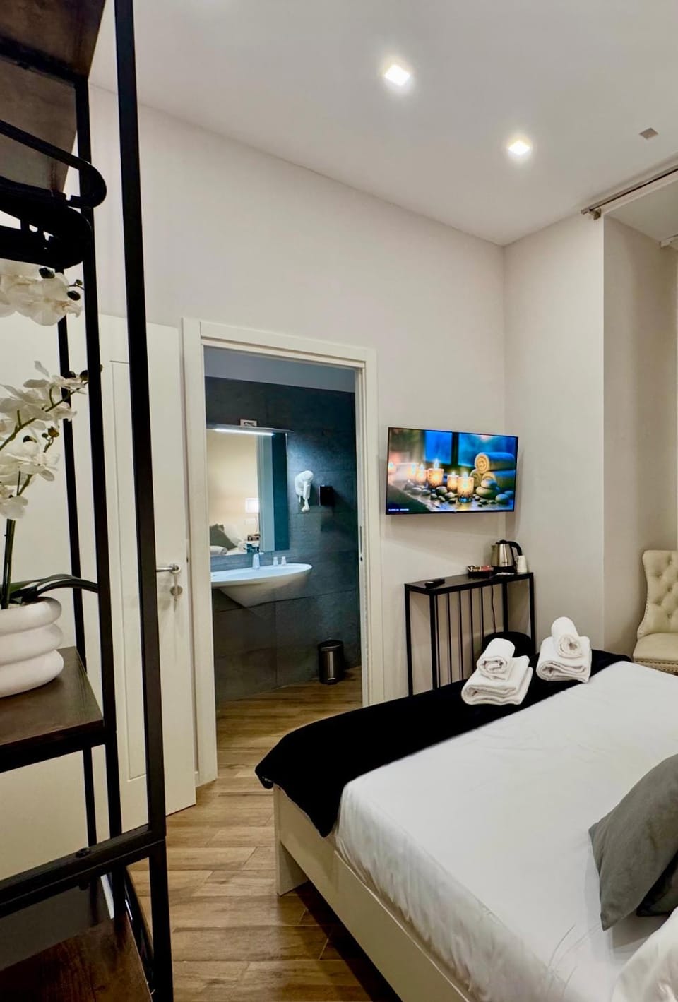 MILUAR Relais - Piazza Fuga Bed and Breakfast in Naples