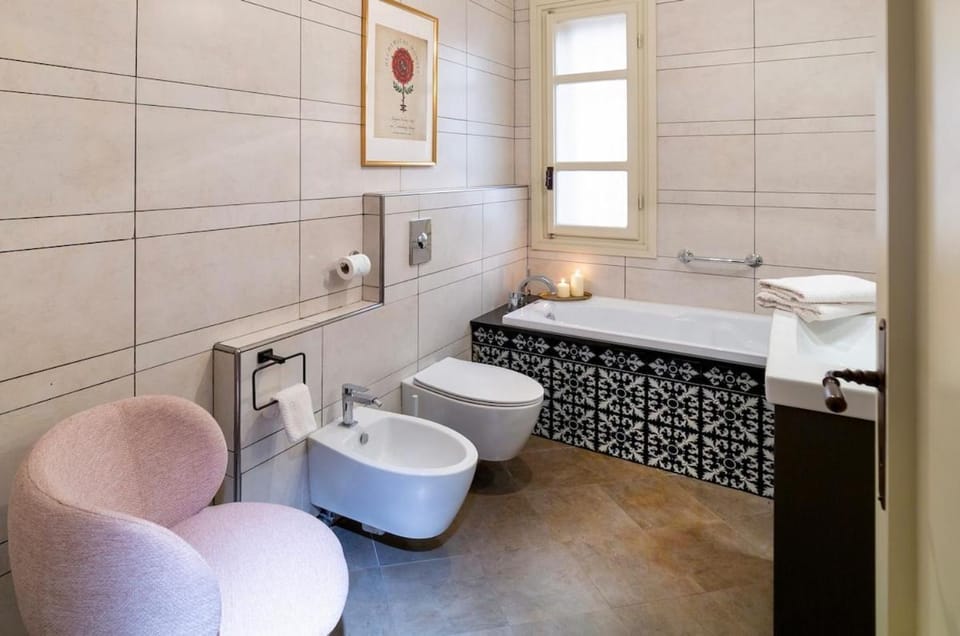 Volto Santo - Sacred Residence Apartment in Bologna