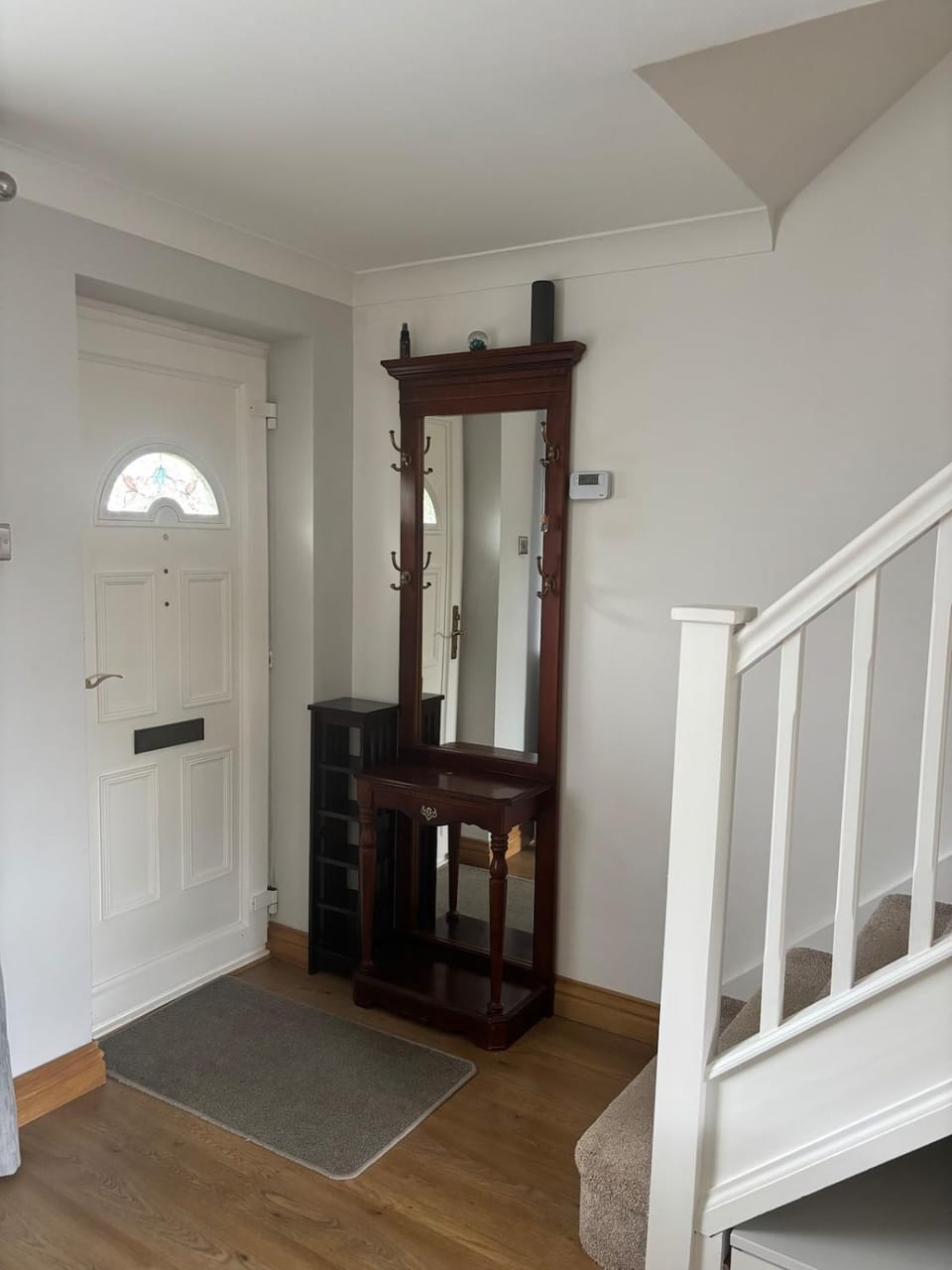 Cosy 2-bed semi-detached house by the lake House in Aylesbury Vale