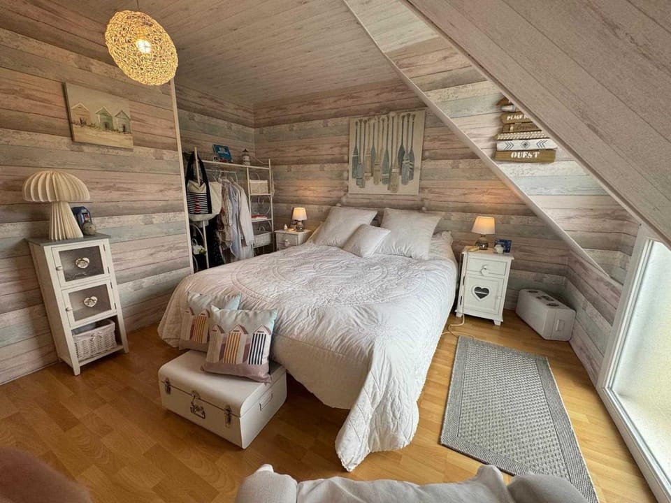 Au Bois Dormant Bed and Breakfast in Brittany