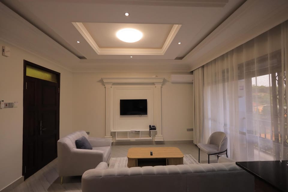 Communal lounge/ TV room, TV and multimedia, Living room