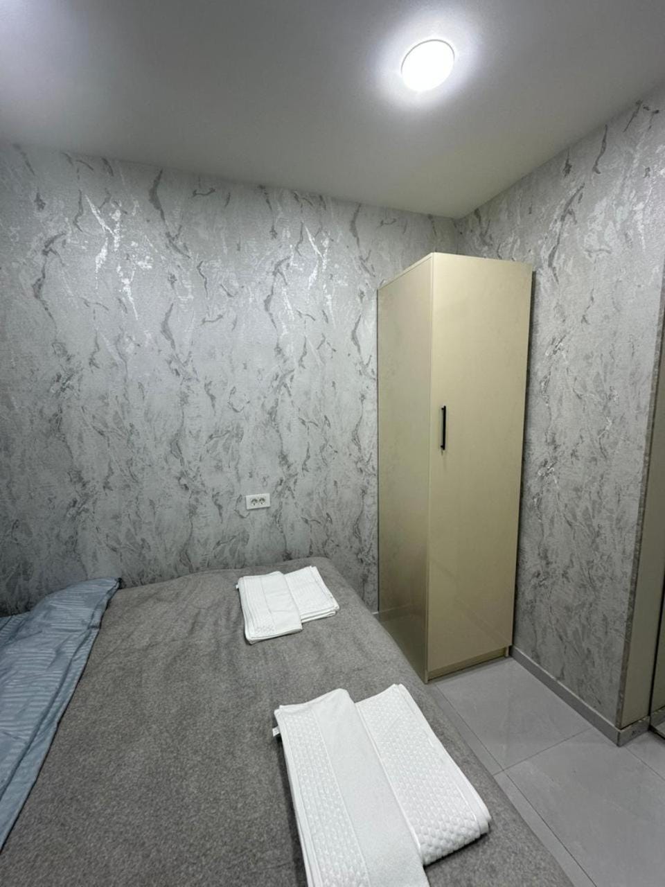 White Apartment Apartment in Baku