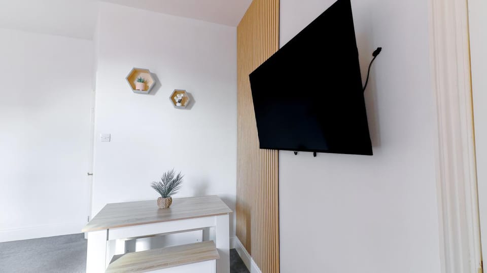 Communal lounge/ TV room, TV and multimedia, Evening entertainment