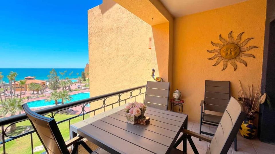 Cozy Condo on Sandy Beach Resort Princesa C-408 House in Rocky Point