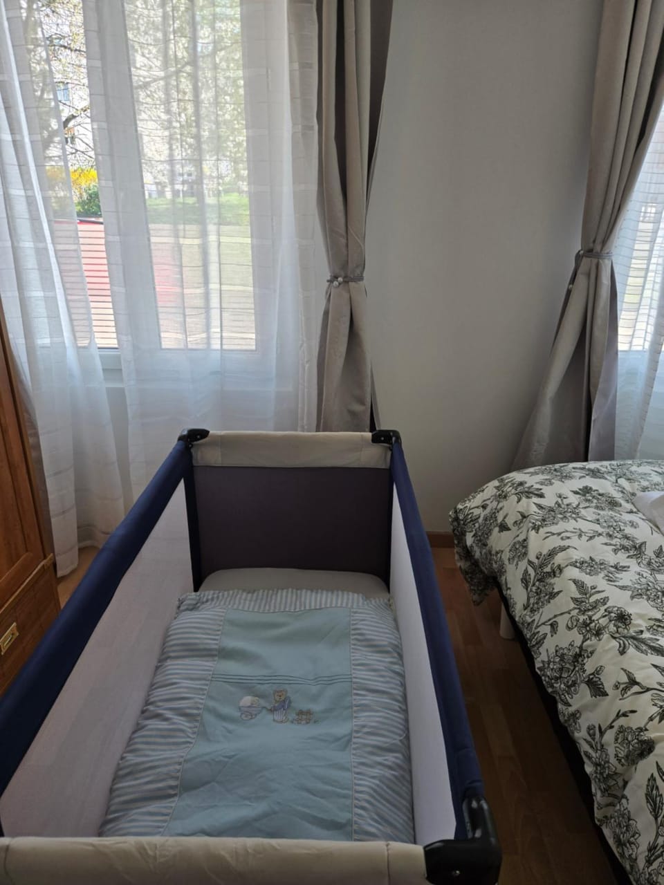 cot