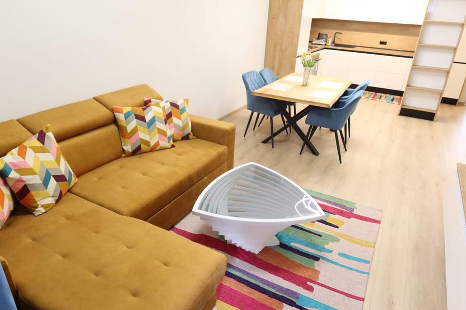 Апартамент Лазурно утро Apartment in Burgas