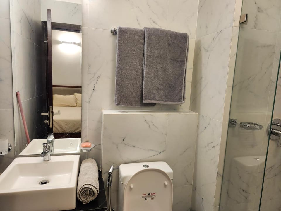 Toilet, Bathroom