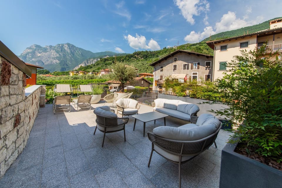 Property building, Balcony/Terrace