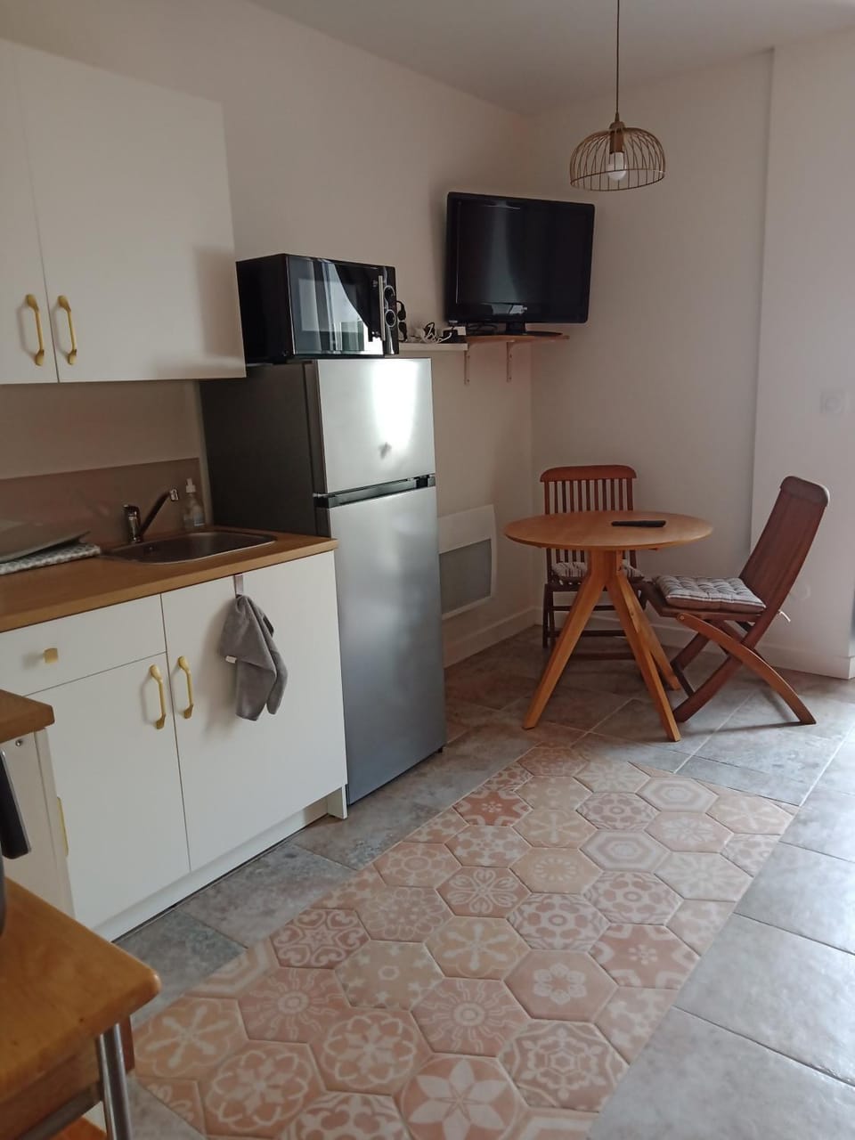 TV and multimedia, Dining area