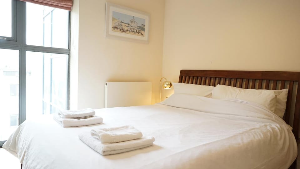 Modern 1BDR Flat Opposite Peckham Rye Park Apartment in London Borough of Southwark