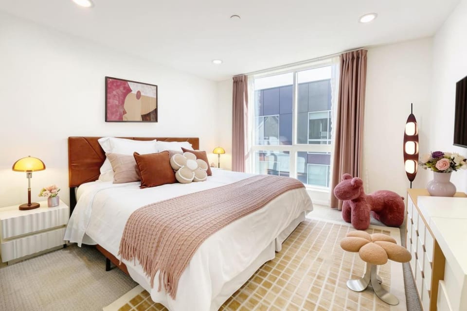 Bed, Day, Seating area, Bedroom