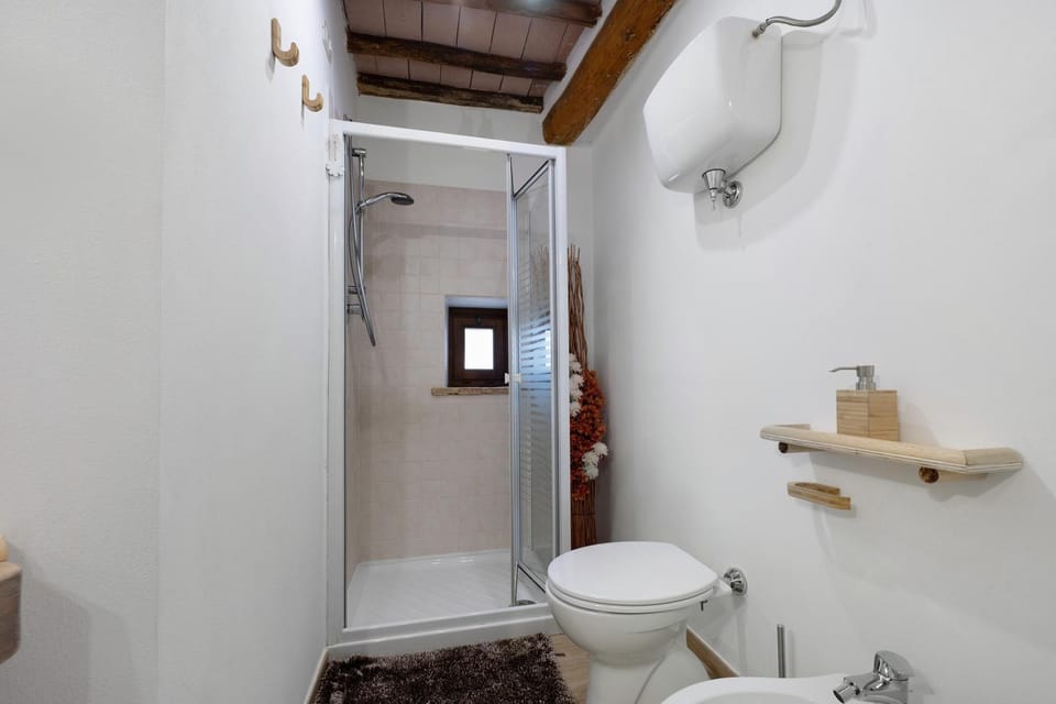 Bathroom, Living room