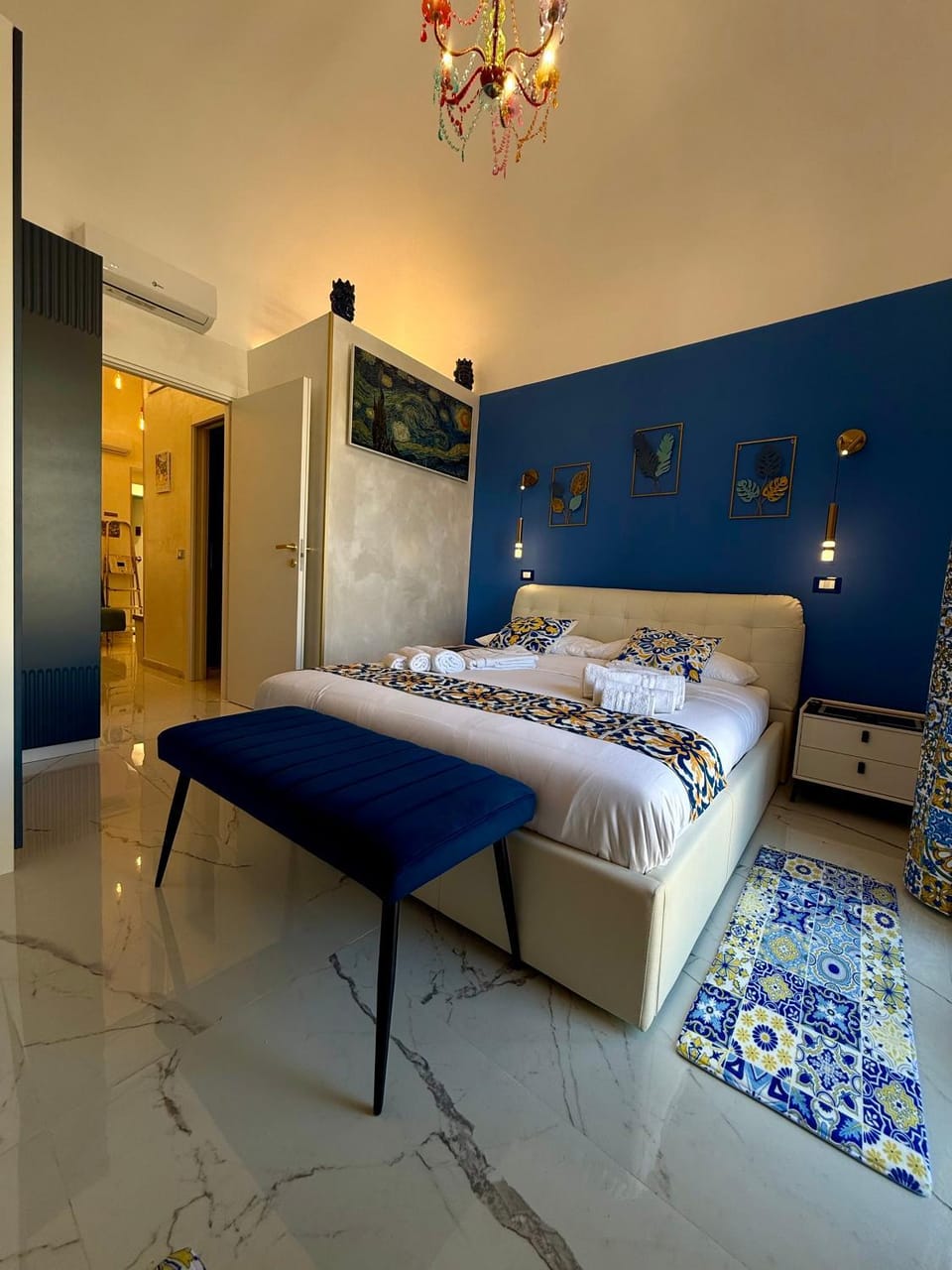 Bed, Photo of the whole room, Bedroom, air conditioner