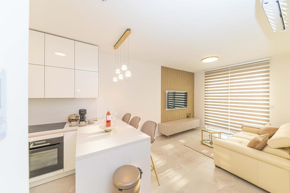 Urban&chick apt with garage Apartment in Split