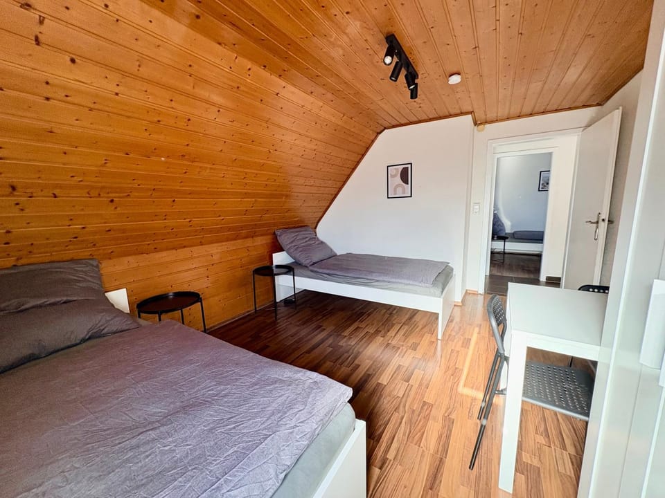 Bed, TV and multimedia, Photo of the whole room, Bedroom, wardrobe