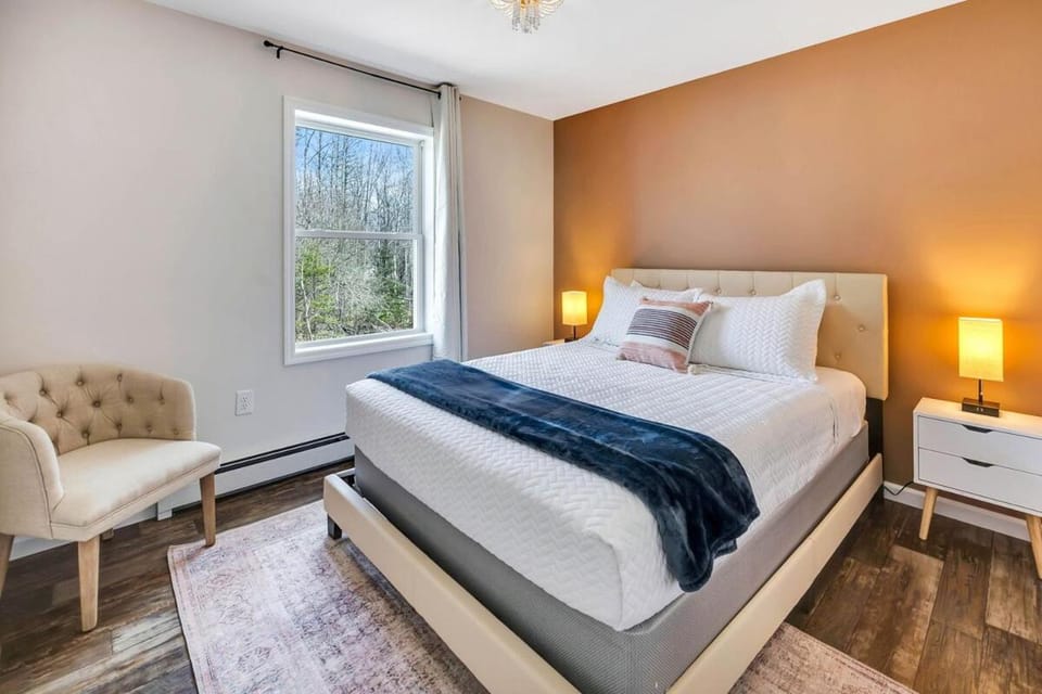 Coastal Maine Escape Apartment in Surry