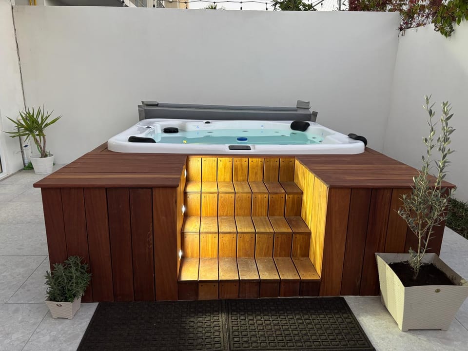 Patio, Hot Tub