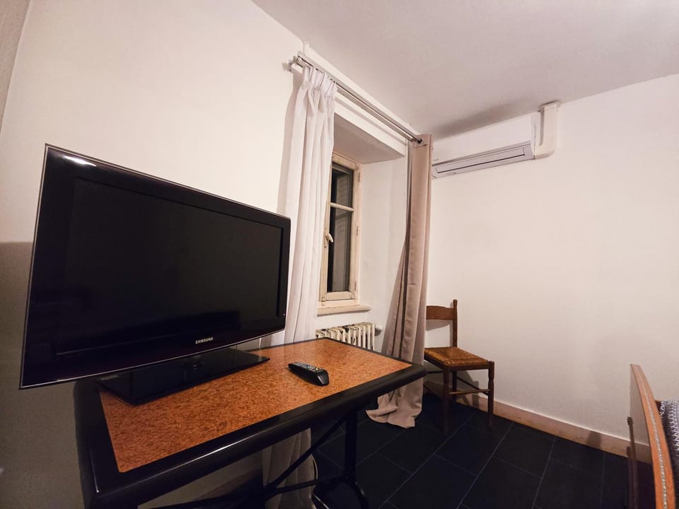 Chez ValJean Hotel in Nouvelle-Aquitaine