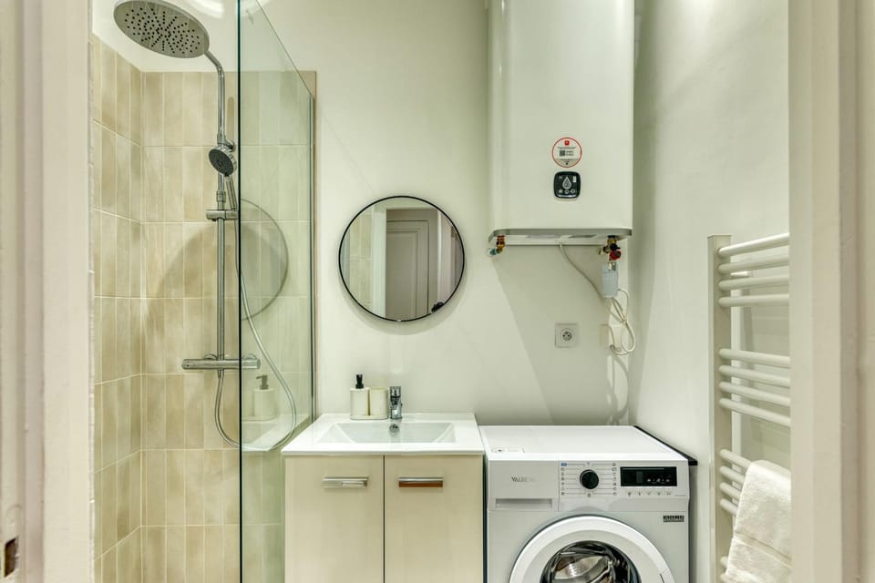 Le Zola Oullins 10 min à pied métro B Wi-Fi inclus Apartment in Lyon
