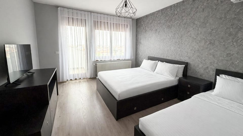 Balcony/Terrace, Bedroom, City view