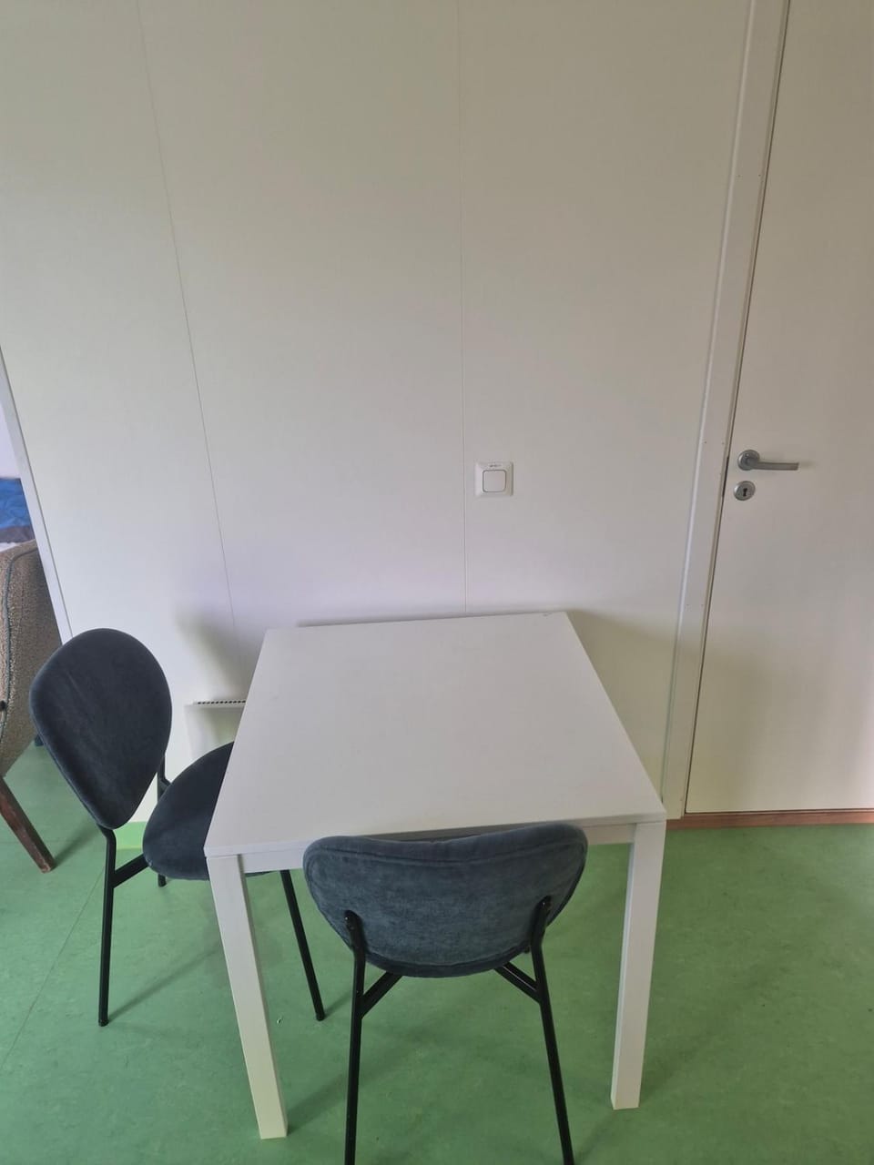Single room-studio with kitchenette, private bathroom Apartment in Stavanger
