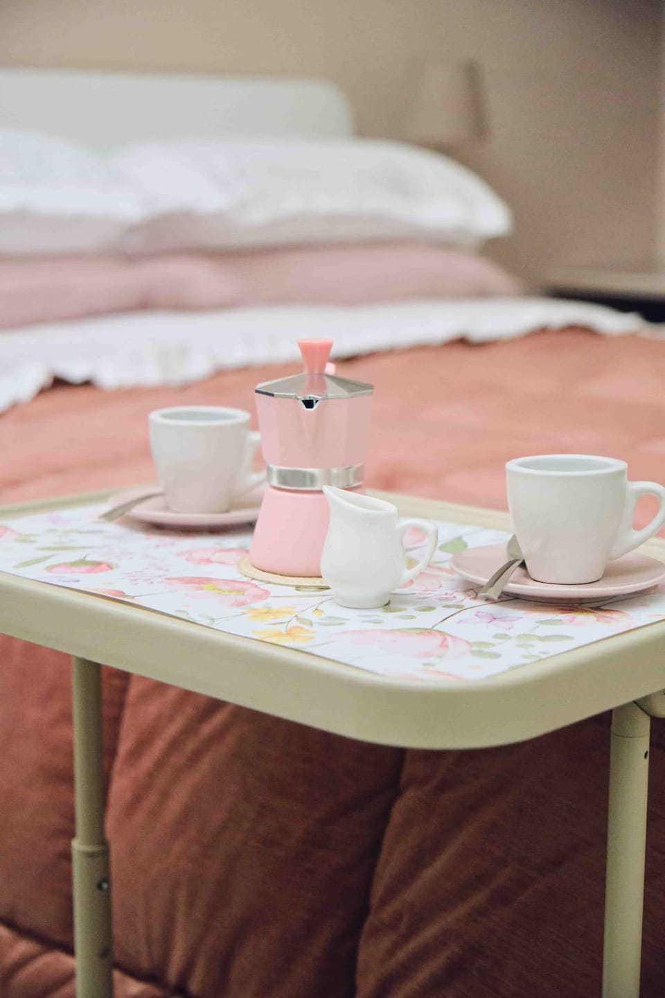 Bed, Coffee/tea facilities, Photo of the whole room, Bedroom