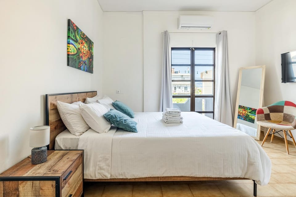 Bed, Photo of the whole room, Bedroom, air conditioner