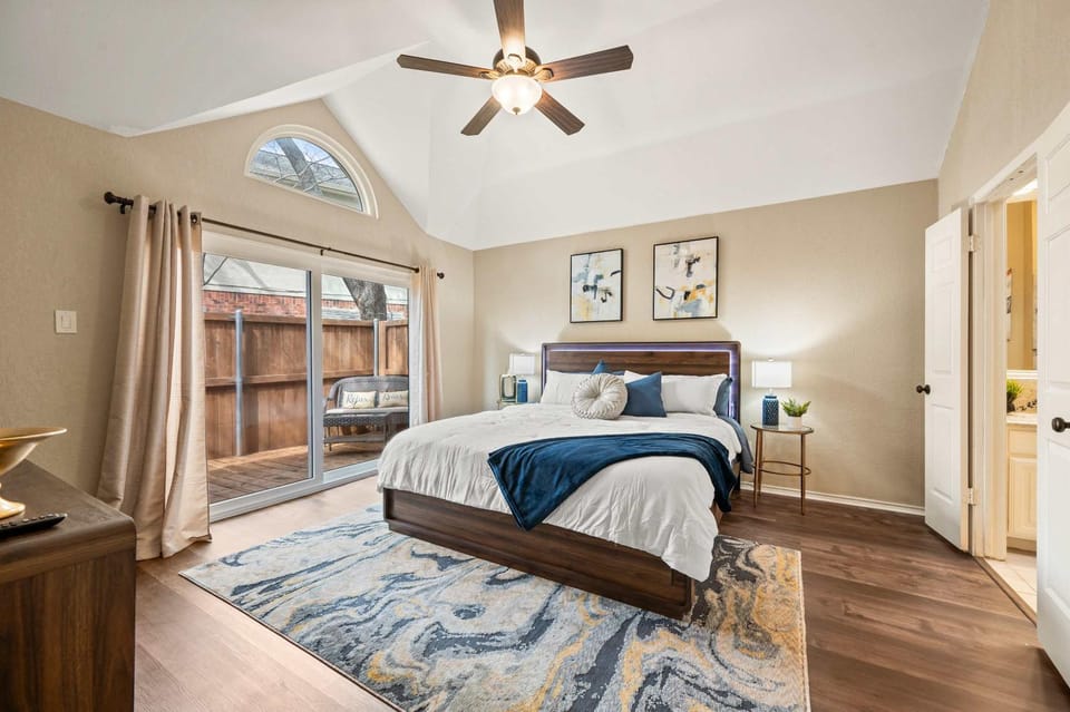 Bed, Bedroom