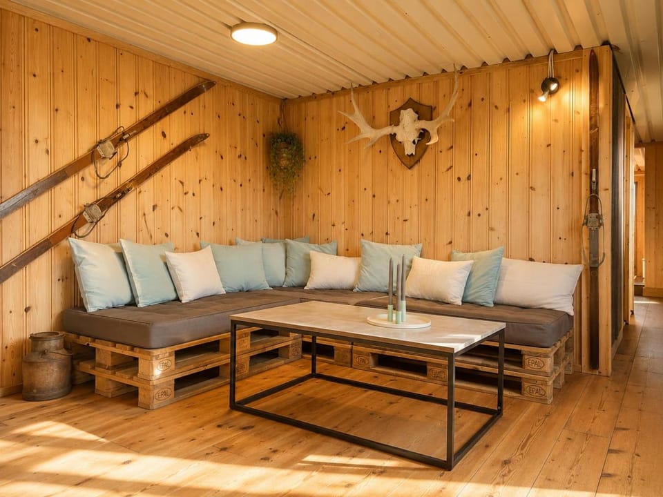 Property building, Communal lounge/ TV room, Living room