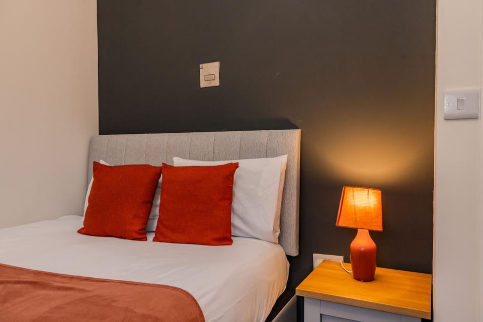 Two Three Bedrooms Apartment Next To Hove Beach Apartment in Hove