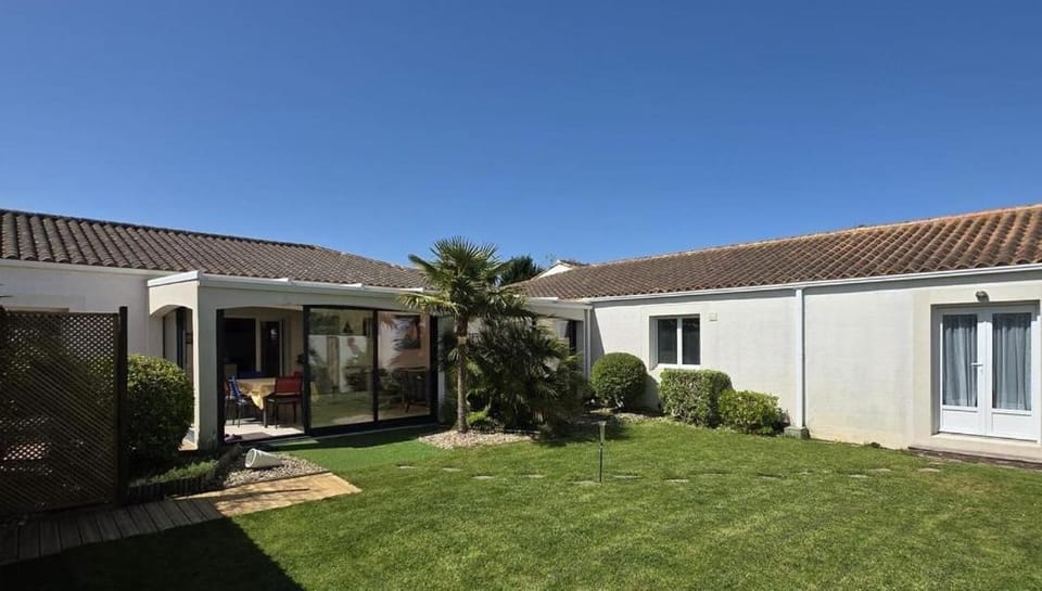 Property building, Garden, Garden, Garden view
