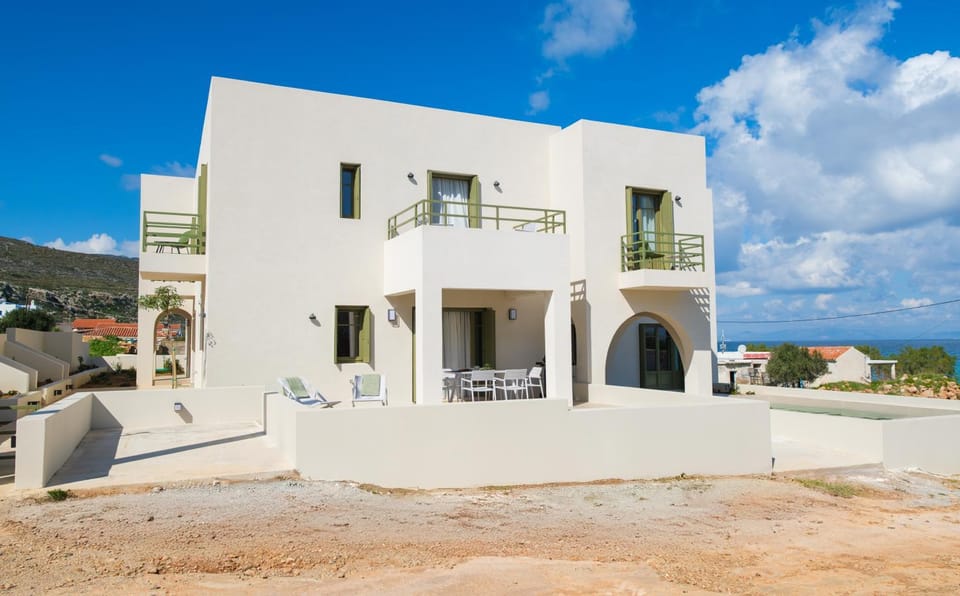 Property building, Balcony/Terrace, Sea view