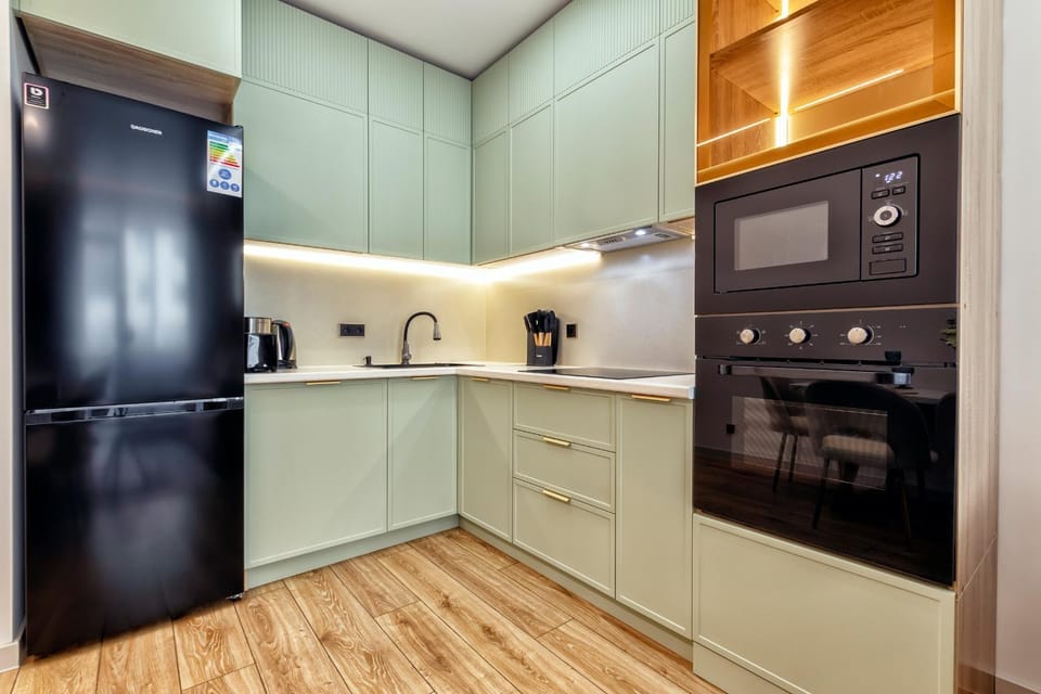 Kitchen or kitchenette, oven, stove, stove, kitchen, kitchen