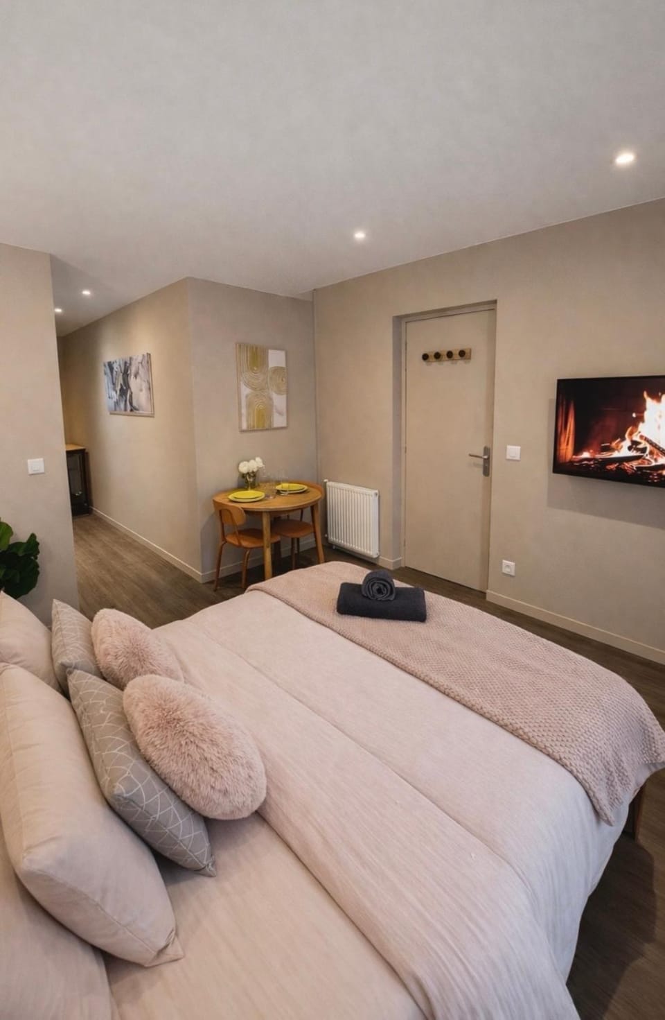 Le Diamant Appartement cosy pour 2 personnes Apartment in Montigny-le-Bretonneux